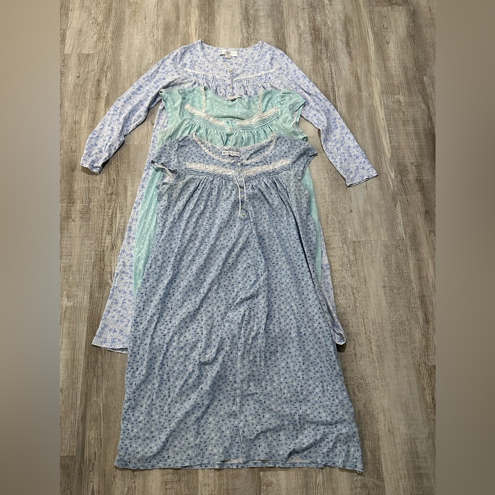 THREE~ Eileen West Blue Floral Pajama Dress Gowns
